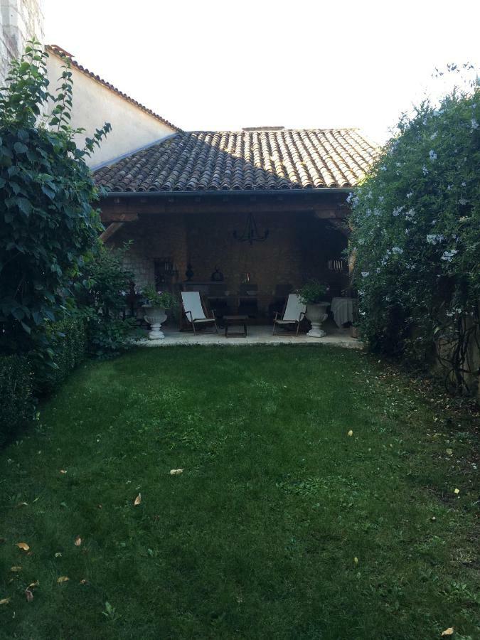 Bed and Breakfast L'Ancien Couvent Cahuzac Esterno foto